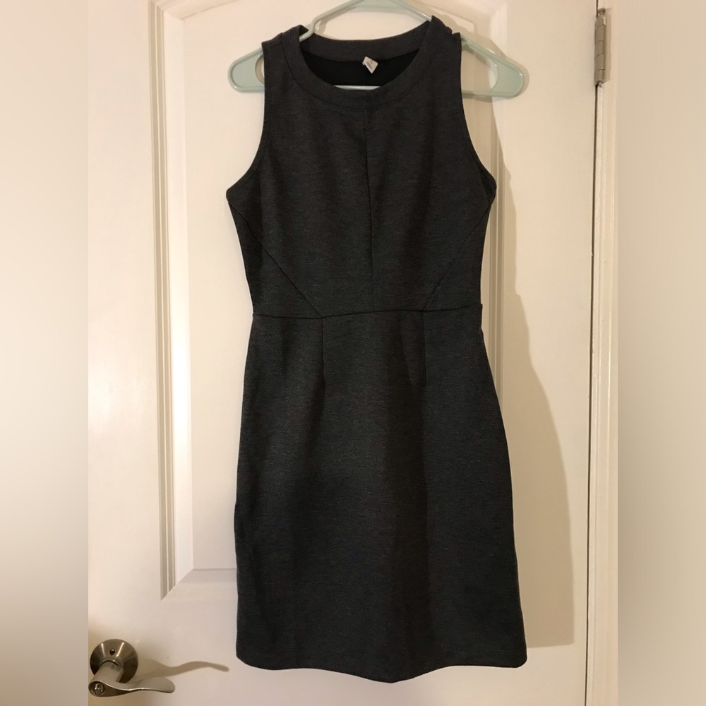 Old Navy Gray Sleeveless Ponte-Knit Sheath Dress Size Small Petite
